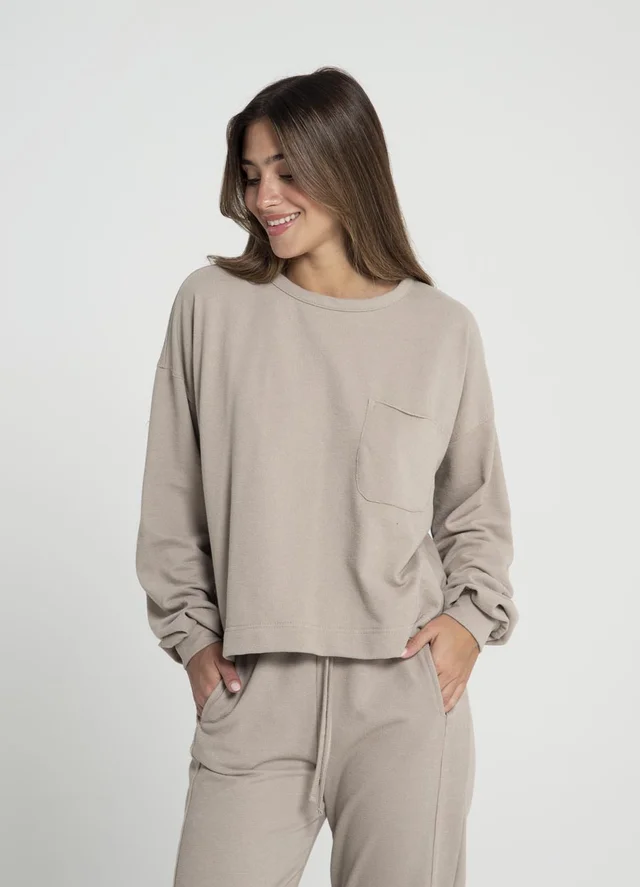 Buzo tejido rustico con bolsillo 