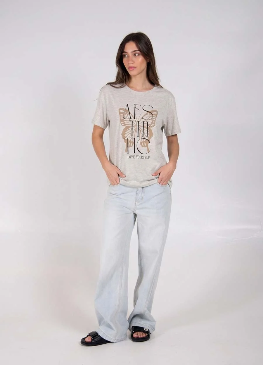 Remera AESTHETIC