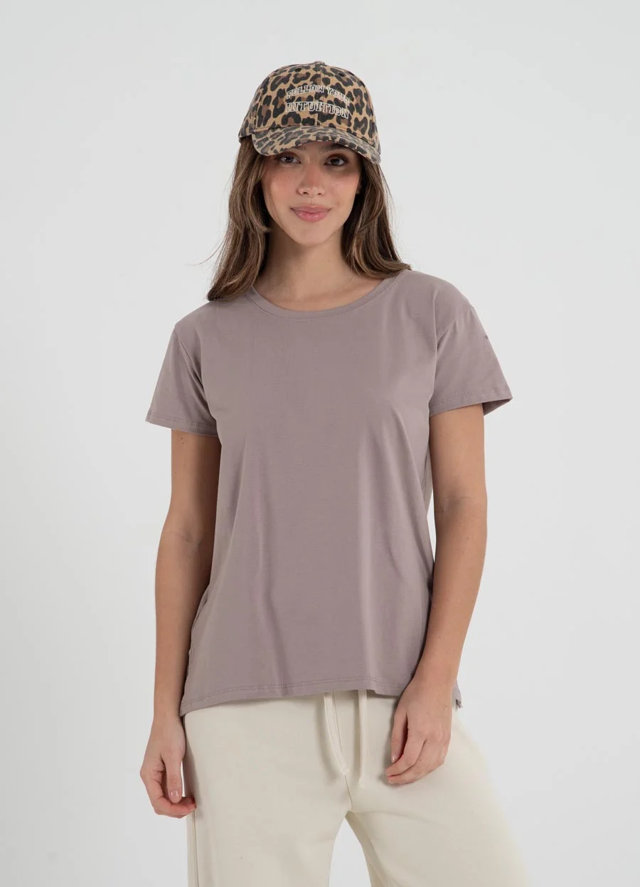 Remera escote redondo c/tajito 
