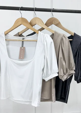 Remera manga bombe escote cuadrado metalzada  - Vista 4