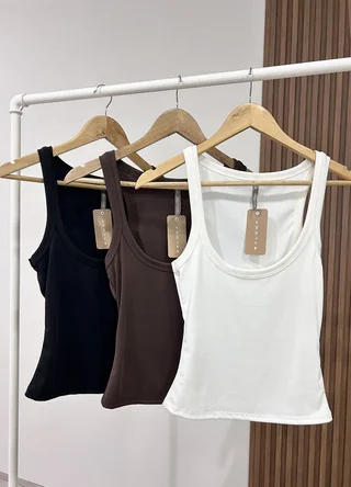 Musculosa morley microfibra ecote cavado  - Vista 5