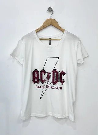 Remera AC DC - Vista 5