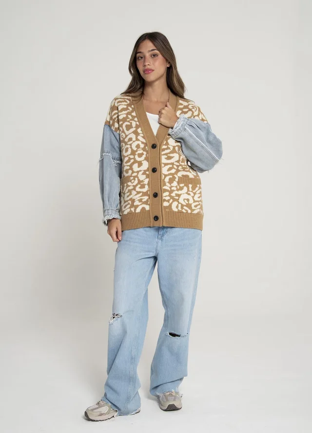 Cardigan tejido print combinado denim