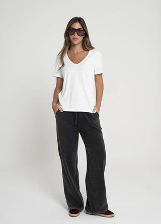 Remera flame escote V  - Vista 1