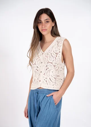 Chaleco crochet arabescos bordada  - Vista 2