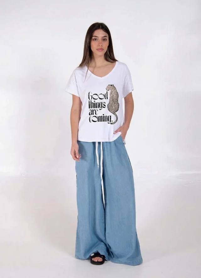 Remera GOOD THINGS LEOPARDO 