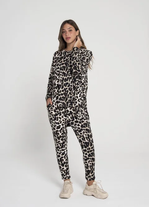 Remeron modal soft estampado irregular tajos delanteros