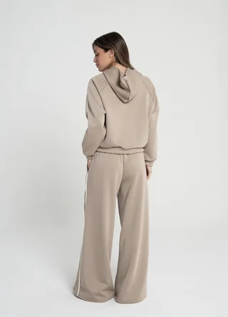 Buzo deportivo con vivo en manga  - Vista 6