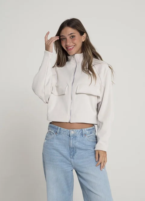 Campera deportiva con piel 