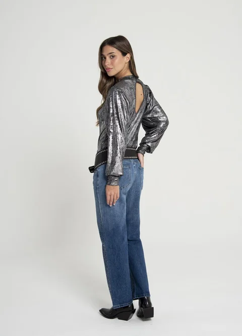 Blusa con abertura en espalda 