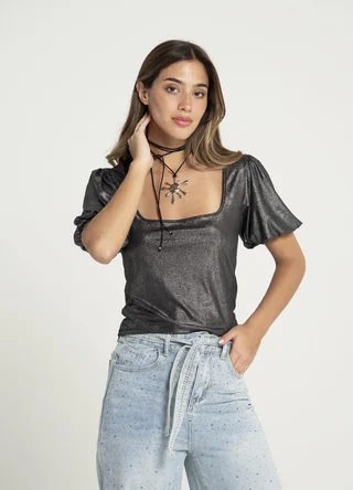 Remera manga bombe escote cuadrado metalzada  - Vista 3