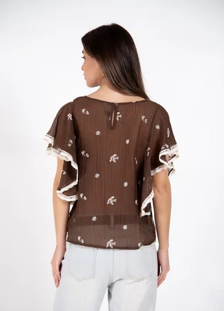 Blusa sedita bordada con volado en hombro - Vista 6