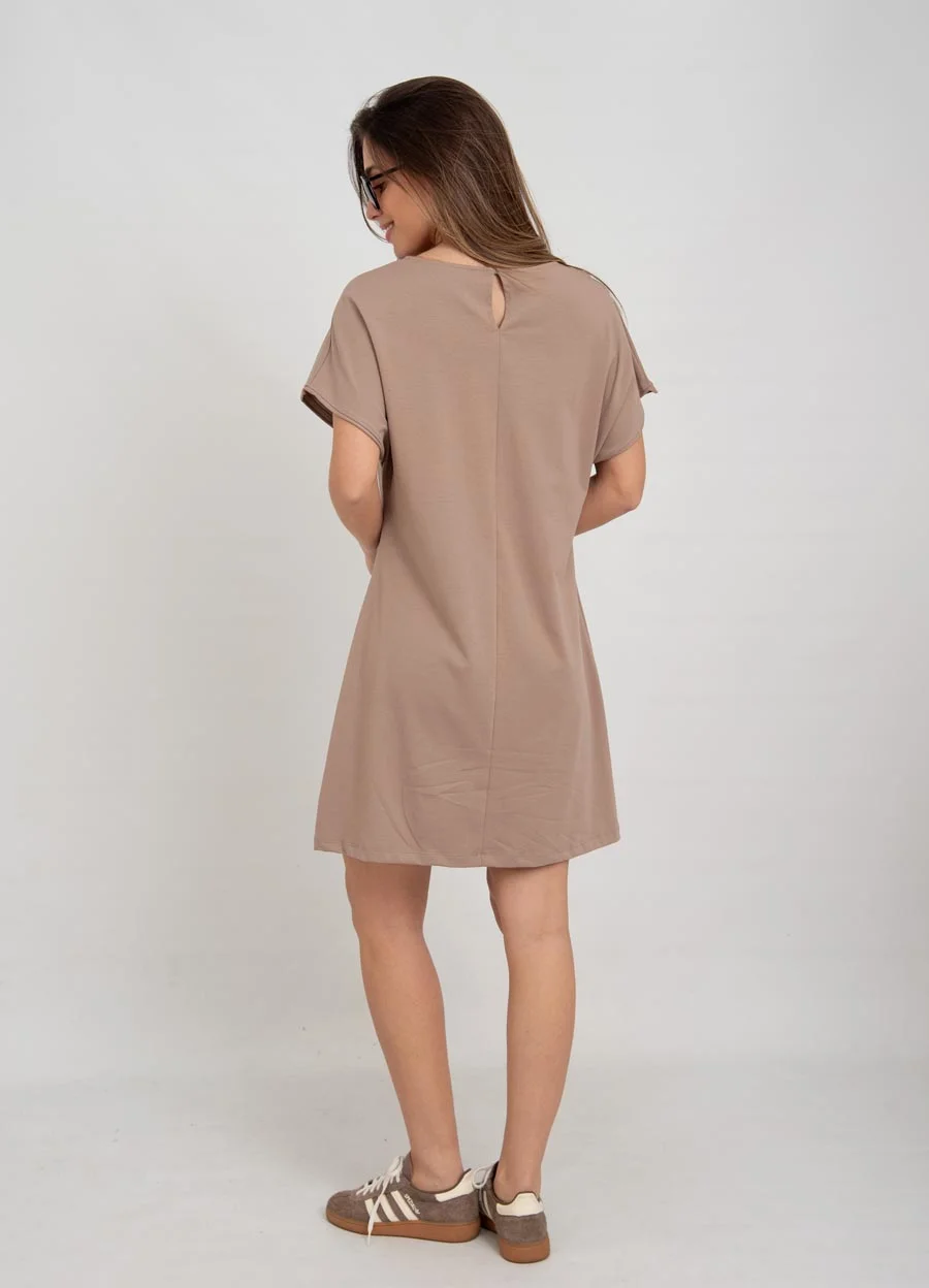 Vestido jersey corto con recorte 