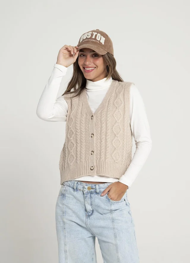 Chaleco trensado con botones 