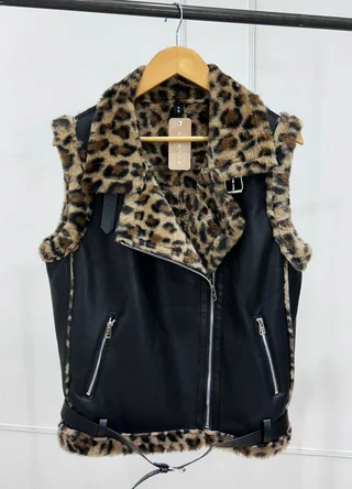 Chaleco eco cuero con piel  - Vista 6