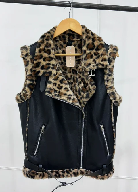 Chaleco eco cuero con piel 