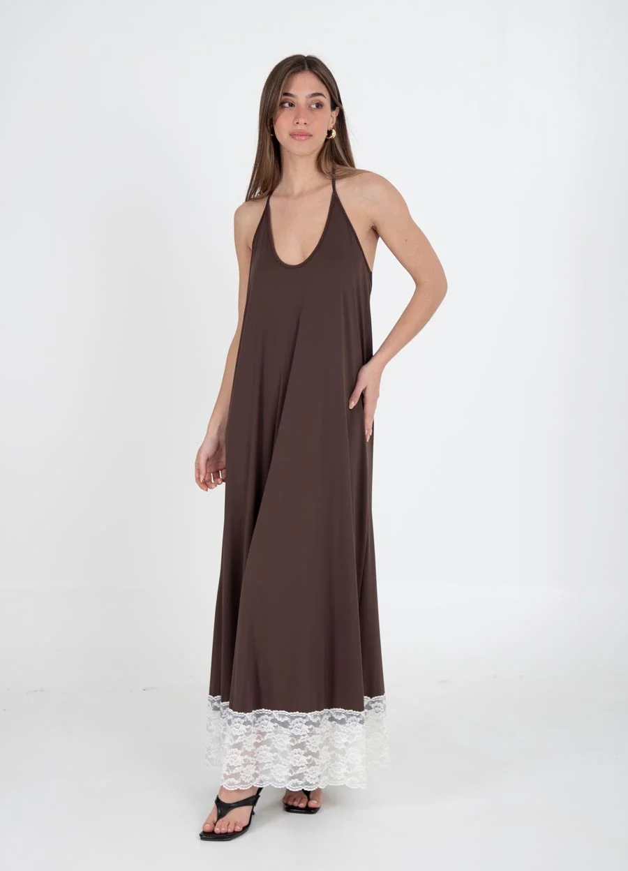 Vestido largo liso con puntilla 