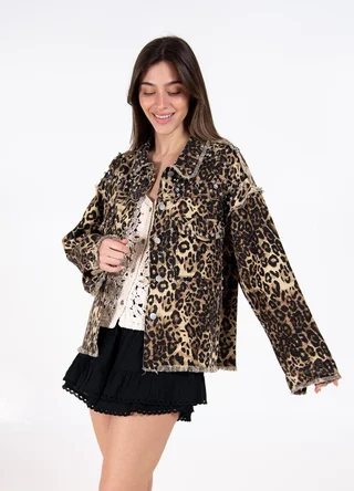 Chaqueta denim con tachas y piedras  - Vista 6
