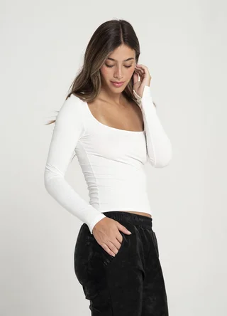 Remera m/larga jersey spandex escote cuadrado  - Vista 4