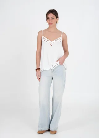 Musculosa calada en escote  - Vista 1