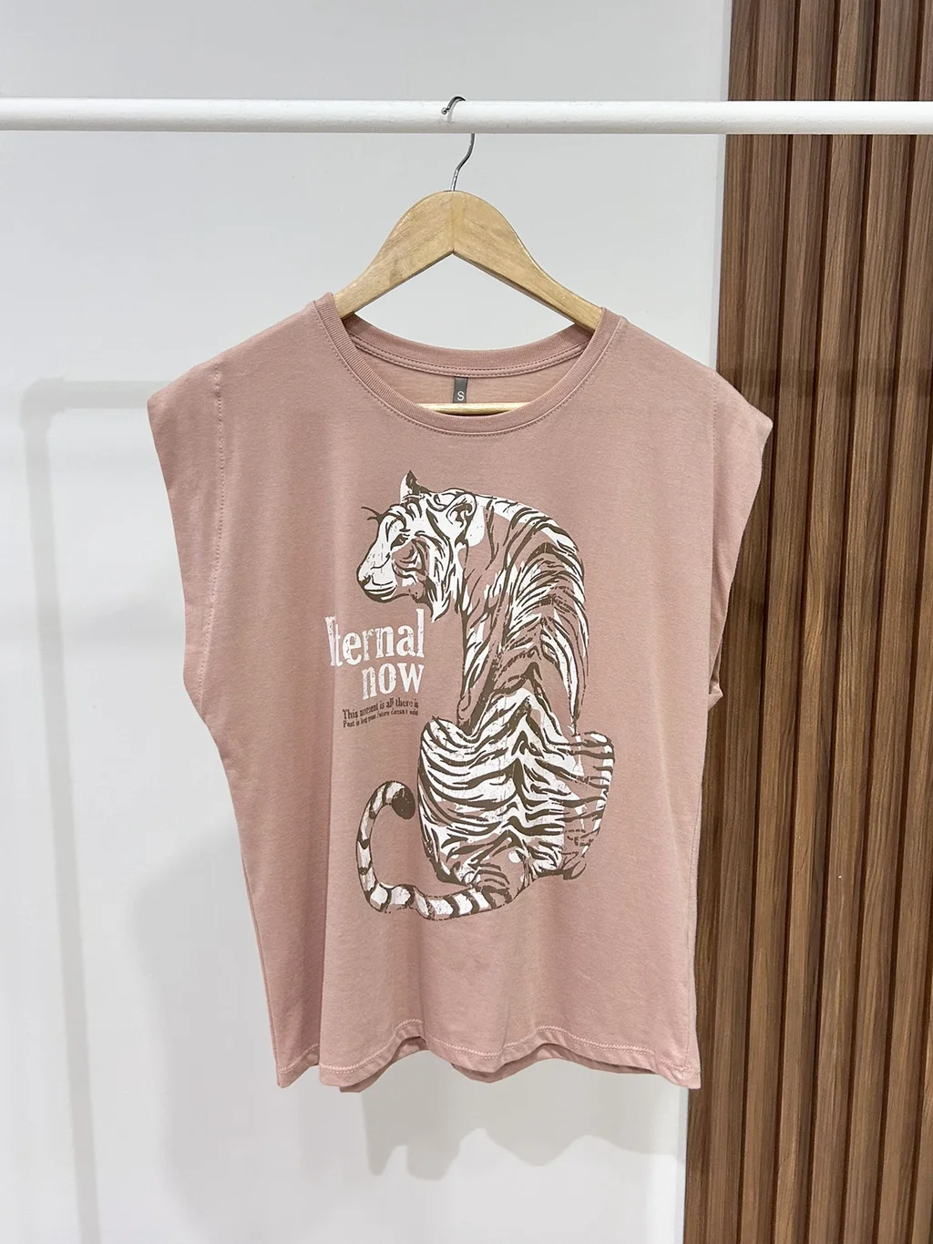 Remera ETERNAL NOW TIGRE 