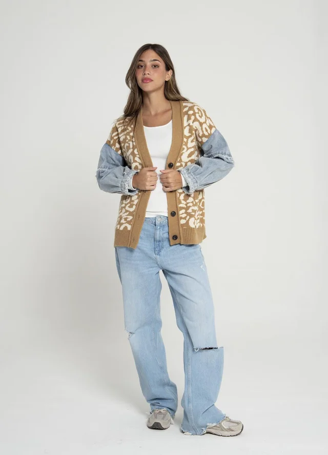 Cardigan tejido print combinado denim