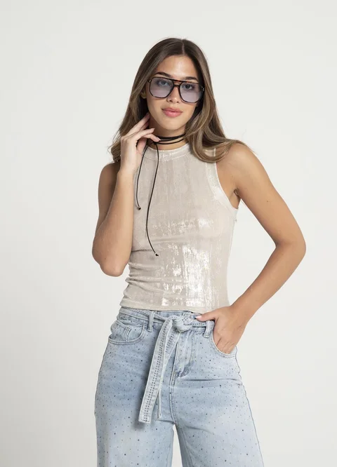 Musculosa metalizada cuello halter 