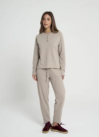 Buzo con botones tejido rustico  - Vista 2