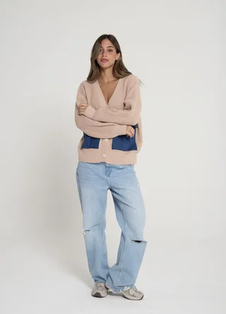 Cardigan tejido liso con bolsillos denim  - Vista 3