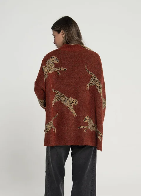 Maxi sweater leopardos con tajos 