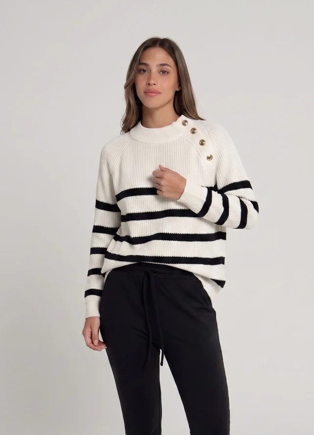 Sweater rayado con botones dorados 