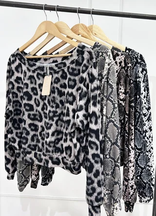 Sweater cuello bote estampado  - Vista 4