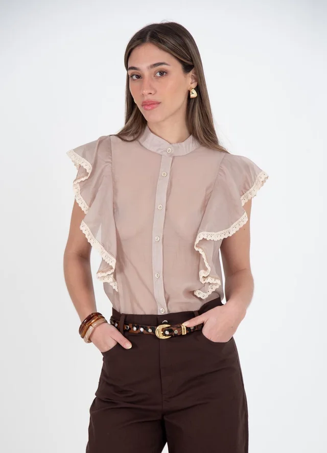 Blusa gasa con volado 
