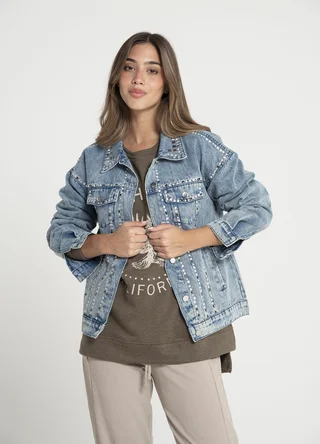 Campera denim full tachas  - Vista 2