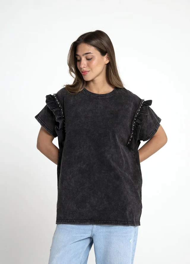 Remera pre lavada con volado 