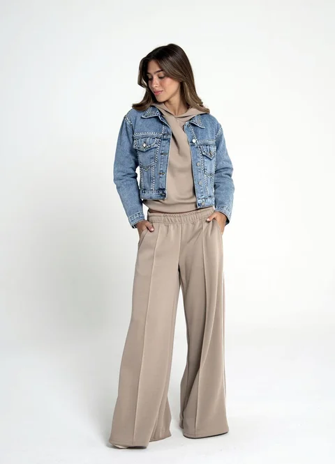 Campera denim con piedras strass