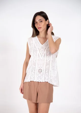 Musculosa escote V full bordada al tono  - Vista 1