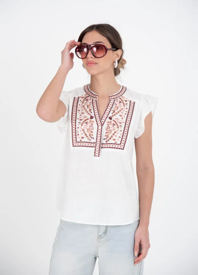 Blusa bordada en colores con volado en hombro 