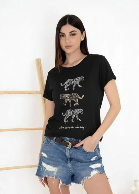 Remera KEEP ON MOVING LEOPARDOS 