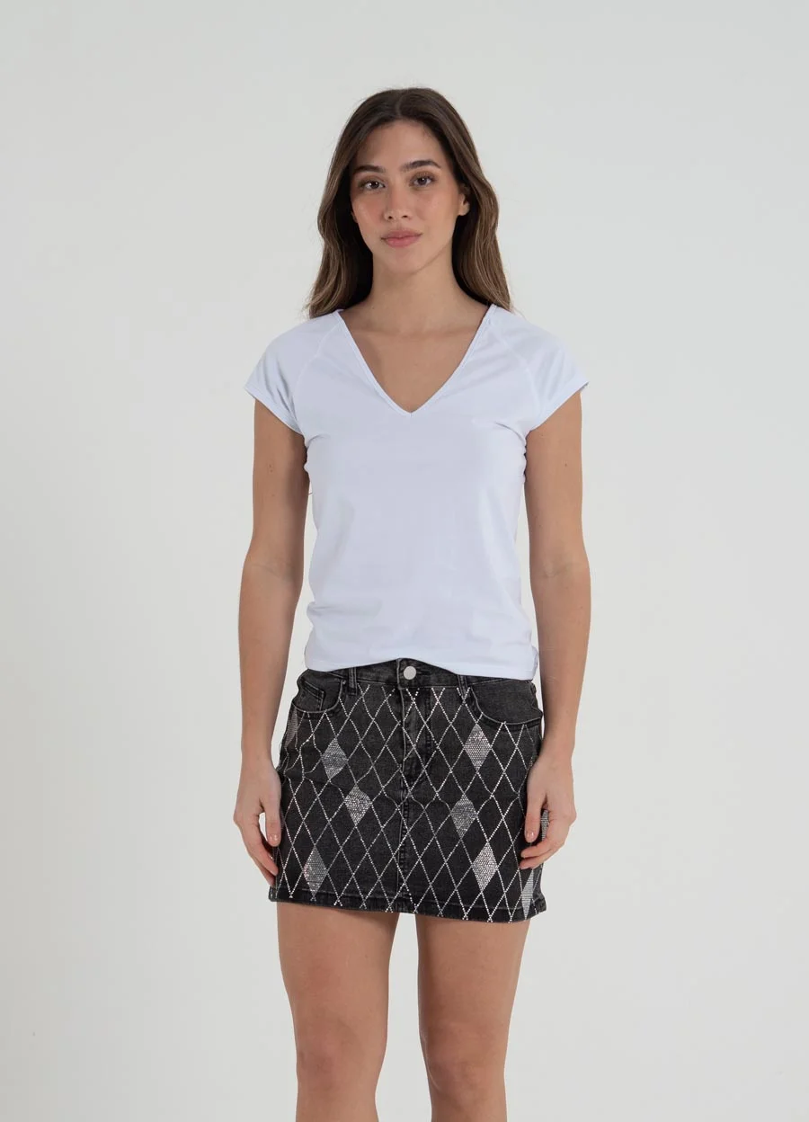 Remera jey spandex escote V con costuras 