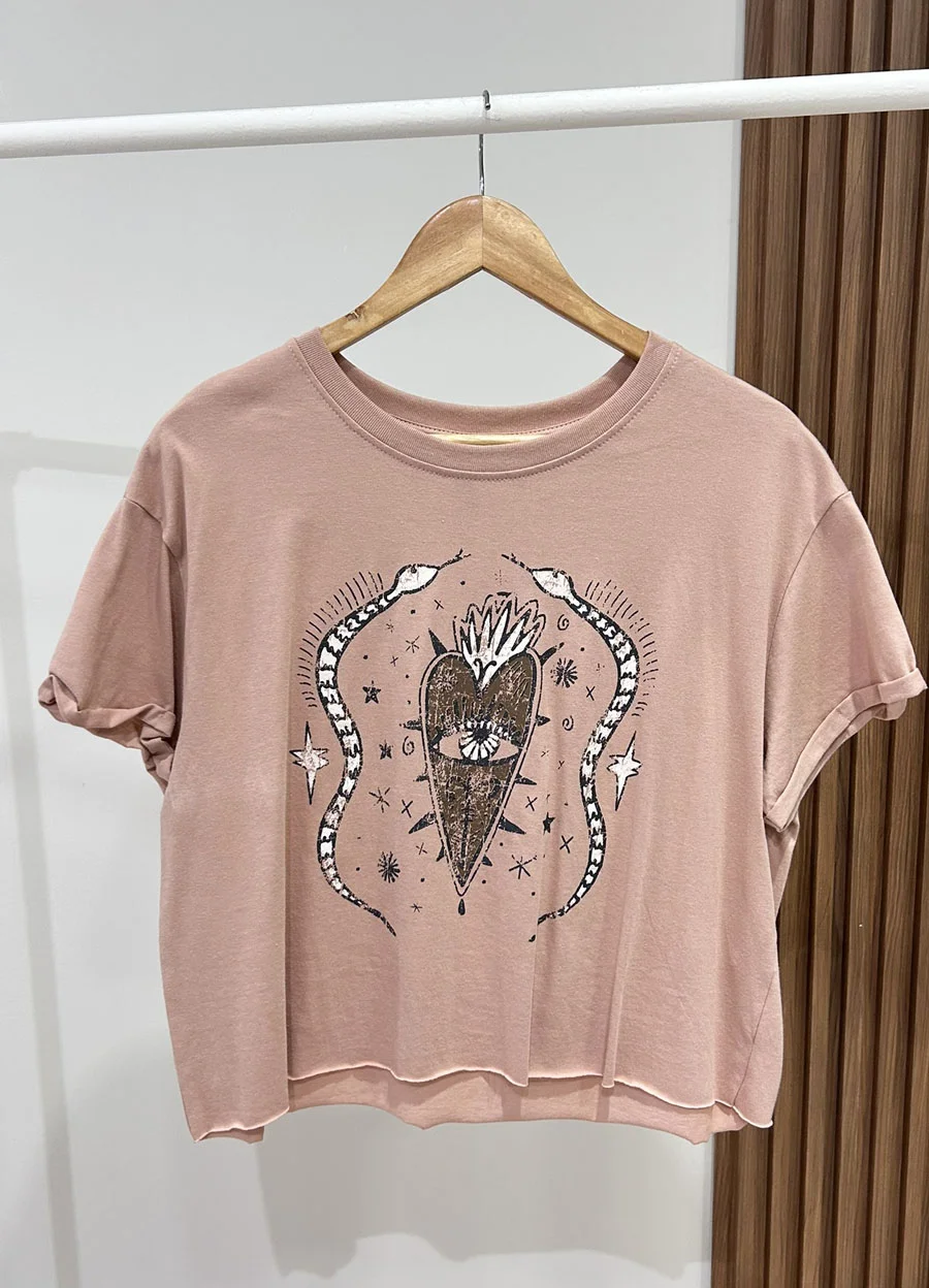 Remera CORAZON SERPIENTE 
