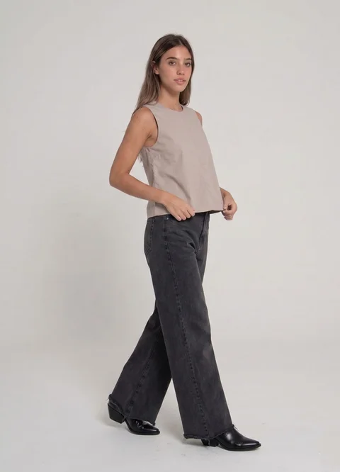 Top eco cuero al corte 