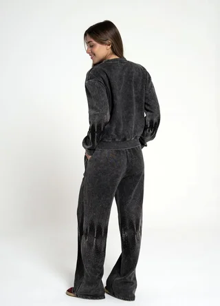 Pantalon prelavado con strass - Vista 3