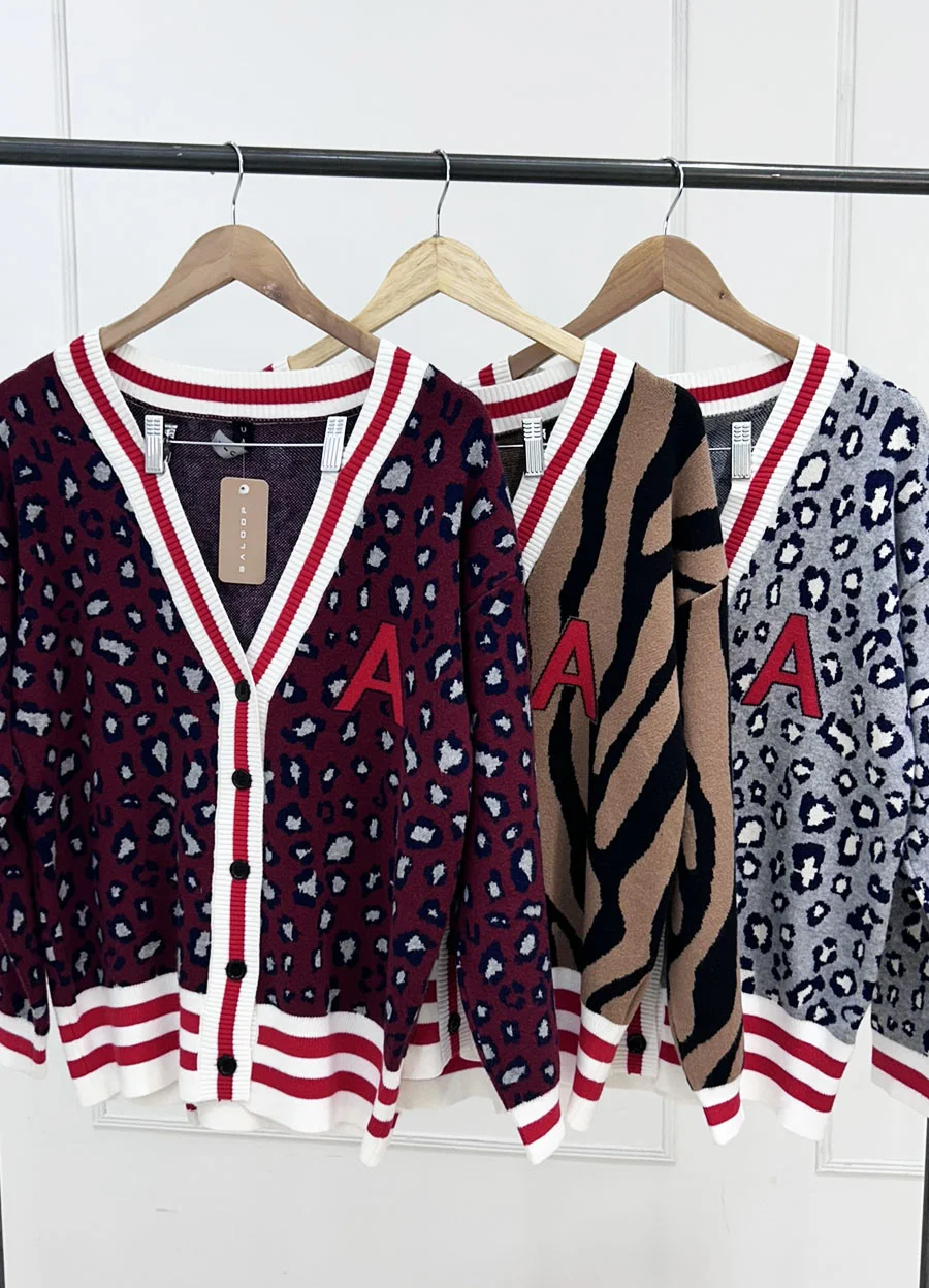 Cardigan college estampado 