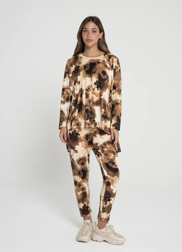 Remeron modal soft estampado irregular tajos delanteros