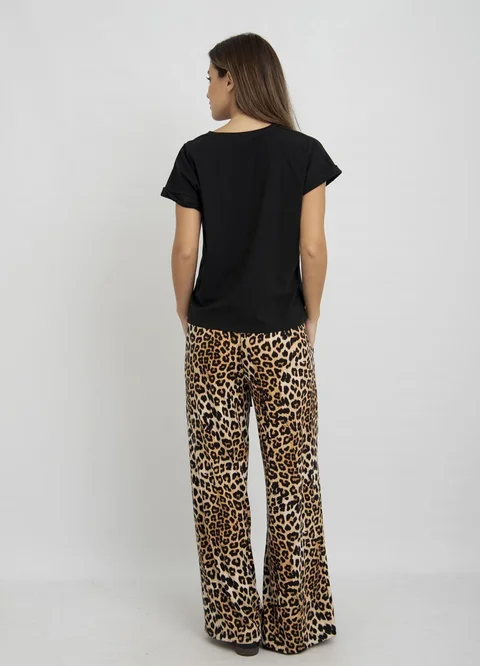 Remera jersey spandex escote V con tajito 