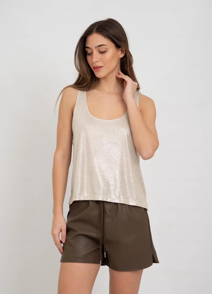 Musculosa recta metalizada con tajito 