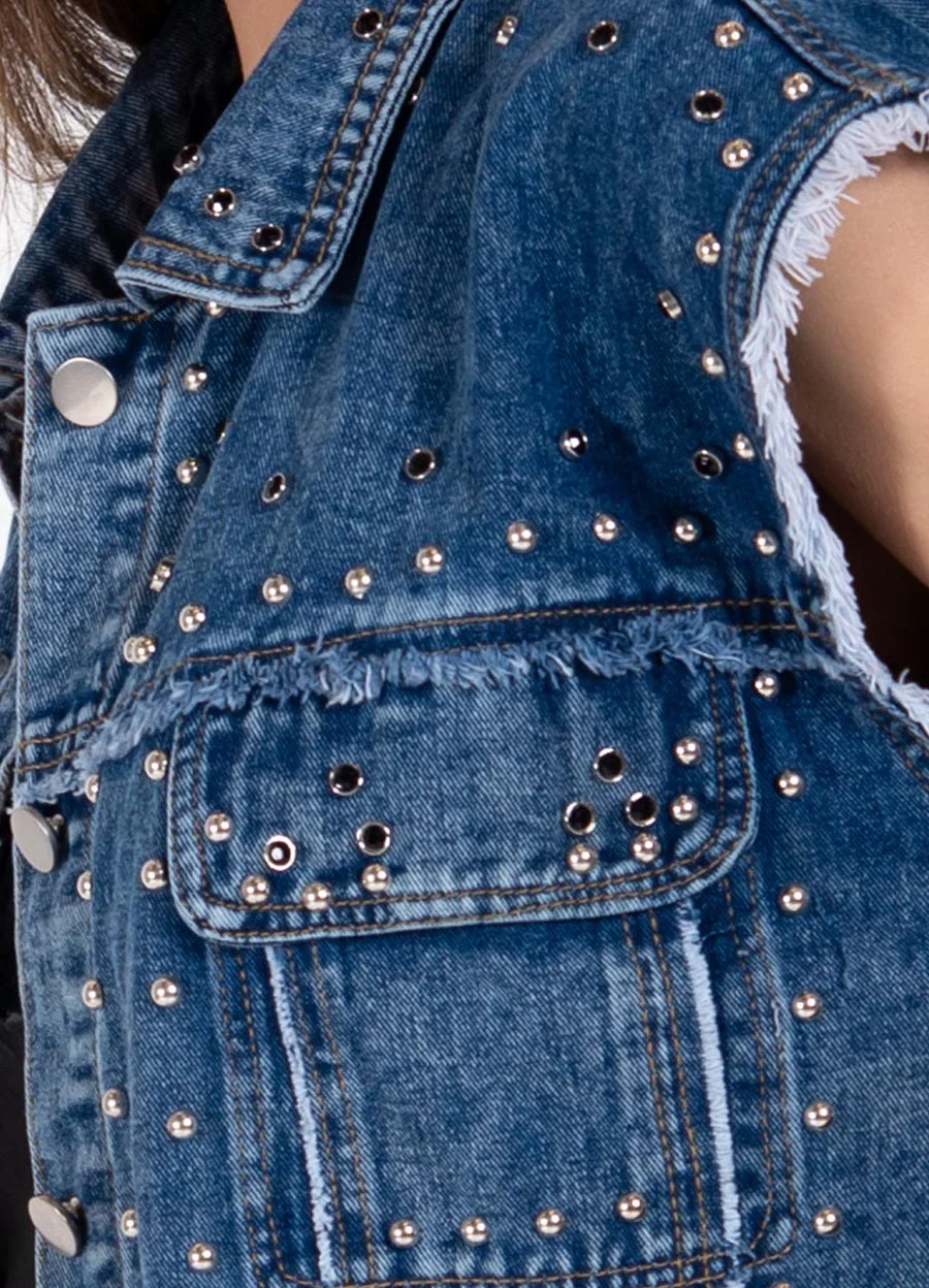 Chaleco denim full tachas 