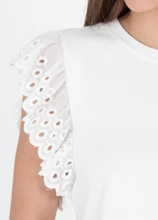 Remera crop broderie  - Vista 4
