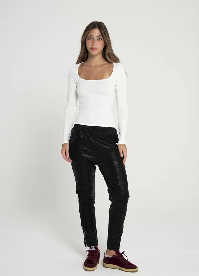 Remera m/larga jersey spandex escote cuadrado 